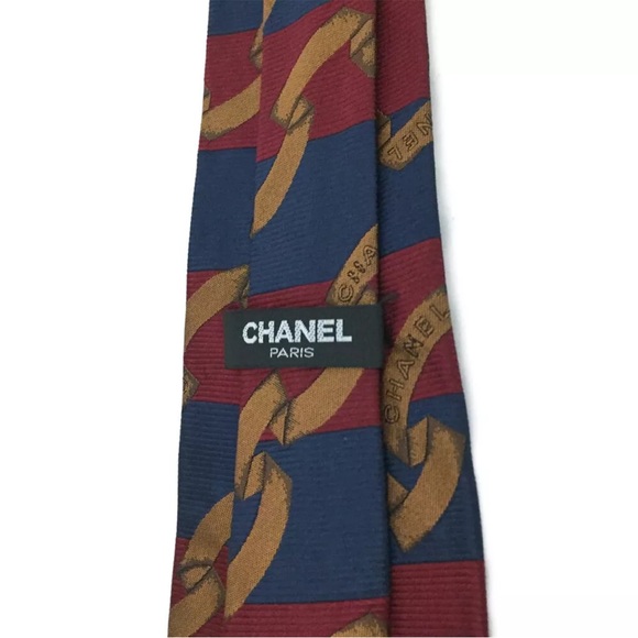 CHANEL multiple Silk Tie - Picture 6 of 7